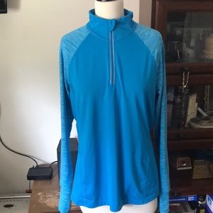 Ideology workout top with thumb holes